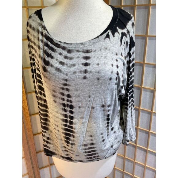 Michael Stars OSFM Tie Dye Hi/Low Top - Picture 11 of 12